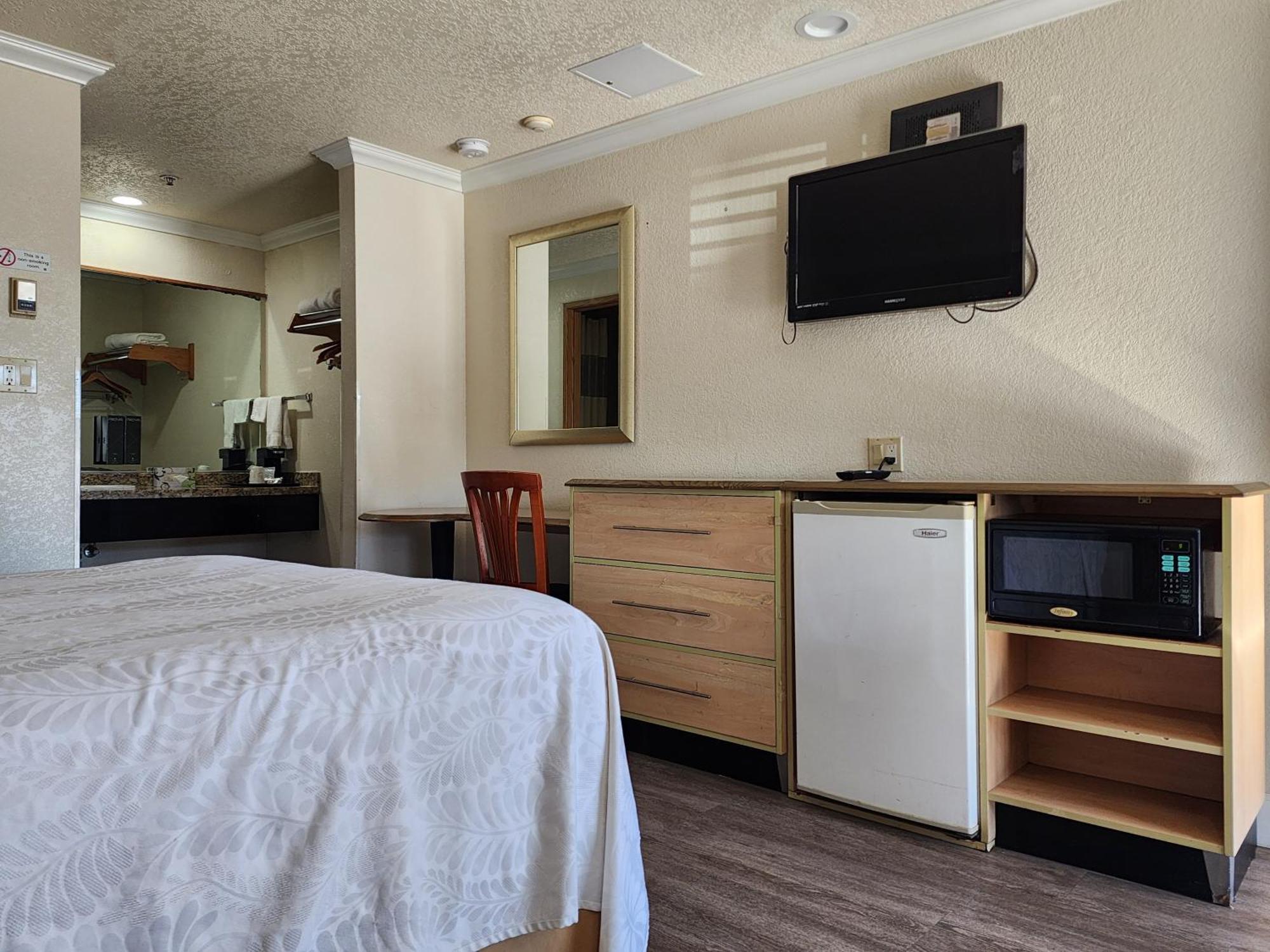 Budget Inn Corcoran Exteriér fotografie