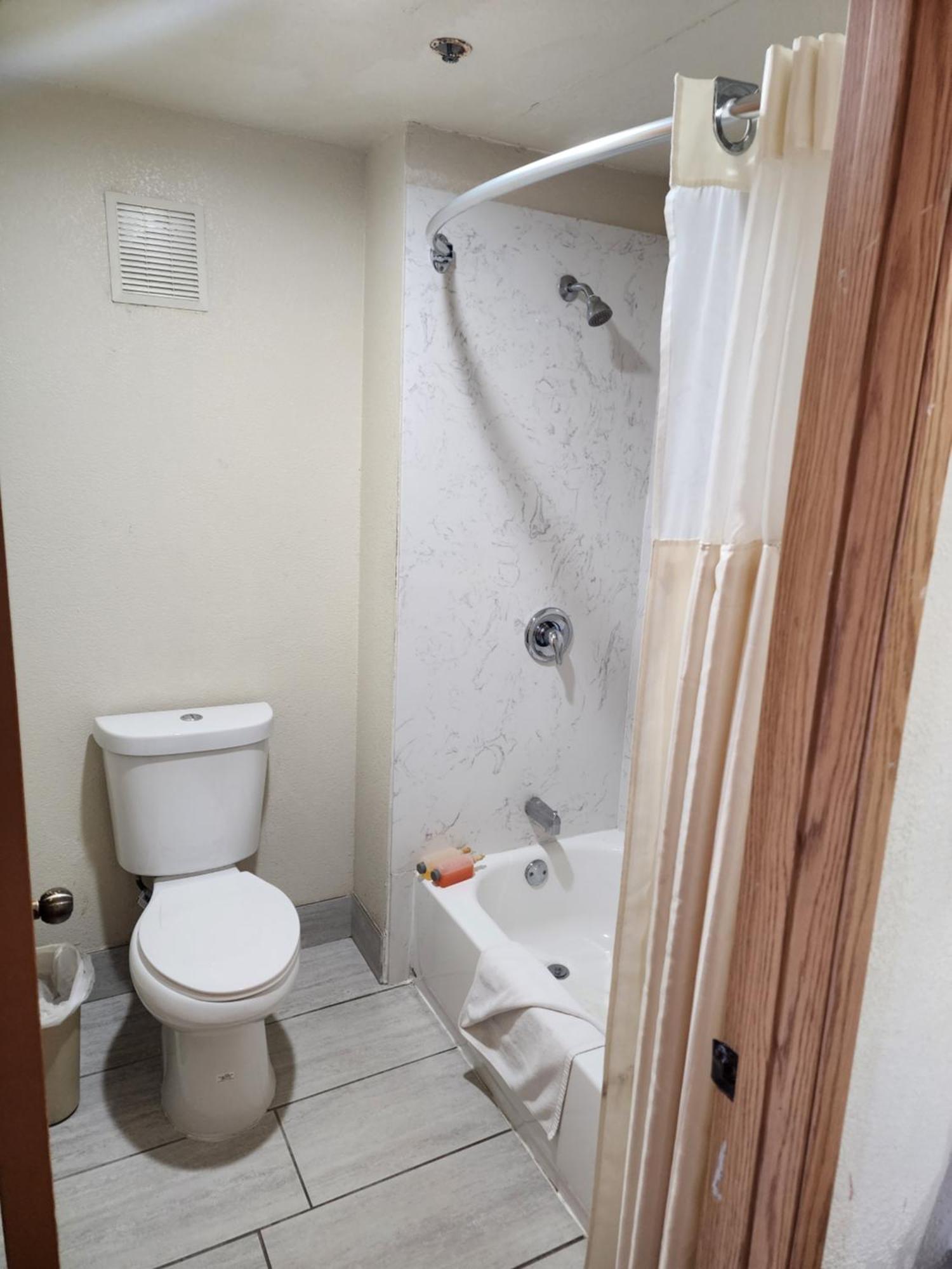 Budget Inn Corcoran Exteriér fotografie